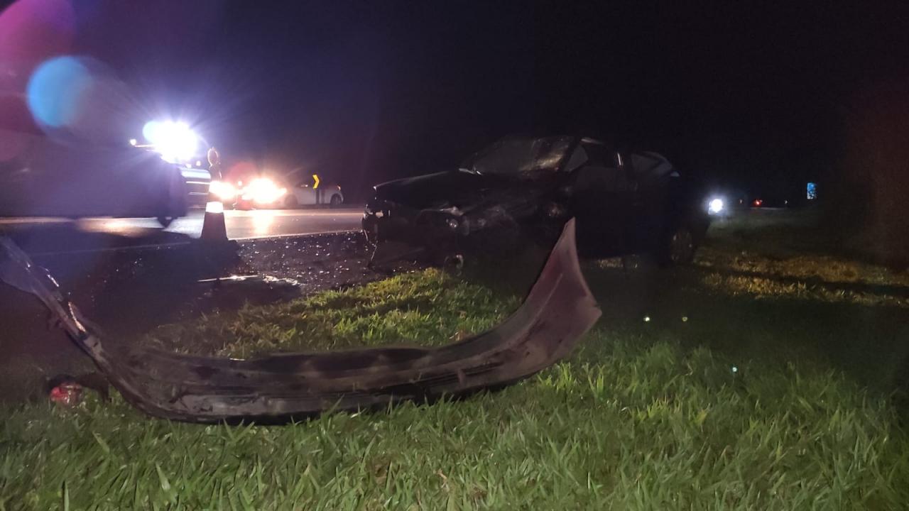 Foto 6 de 8 — FOTOS: Motoristas ficam feridos após acidente na Rodovia Deputado Aldo Lupo